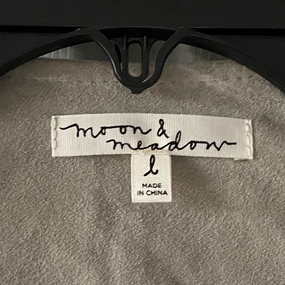 Moon & Meadow Women's Gray beige Suede Fringe Hem Jacket  Retail $1,050 - Picture 3 of 5